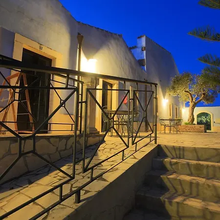 Tenuta Arangio Agriturismo Vendicari Каза-Маккари